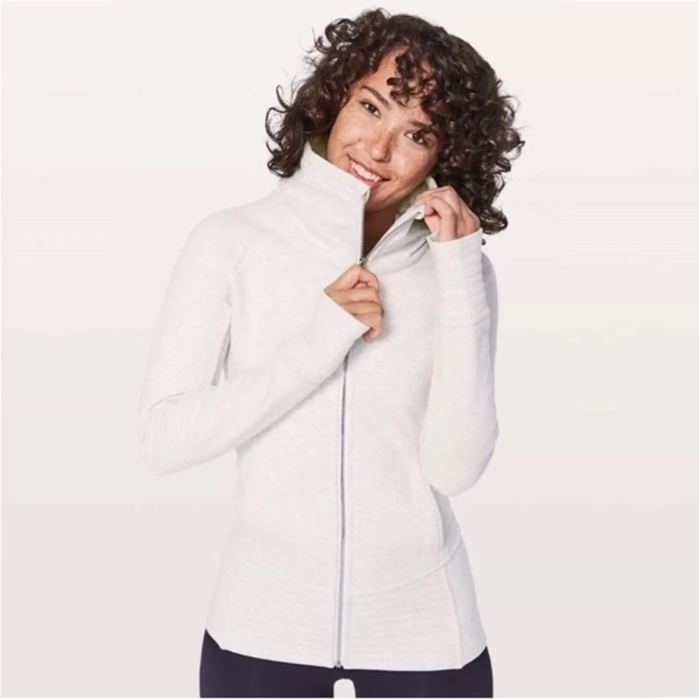 Lululemon Radiant Jacket II - Heathered Gray - Size 6
